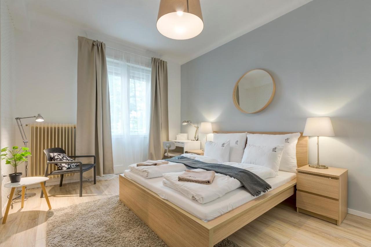 d.Five Gálya Apartment Budapest Esterno foto