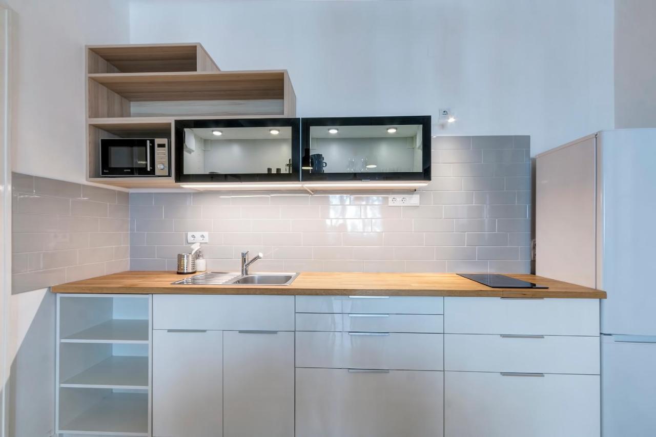 d.Five Gálya Apartment Budapest Esterno foto