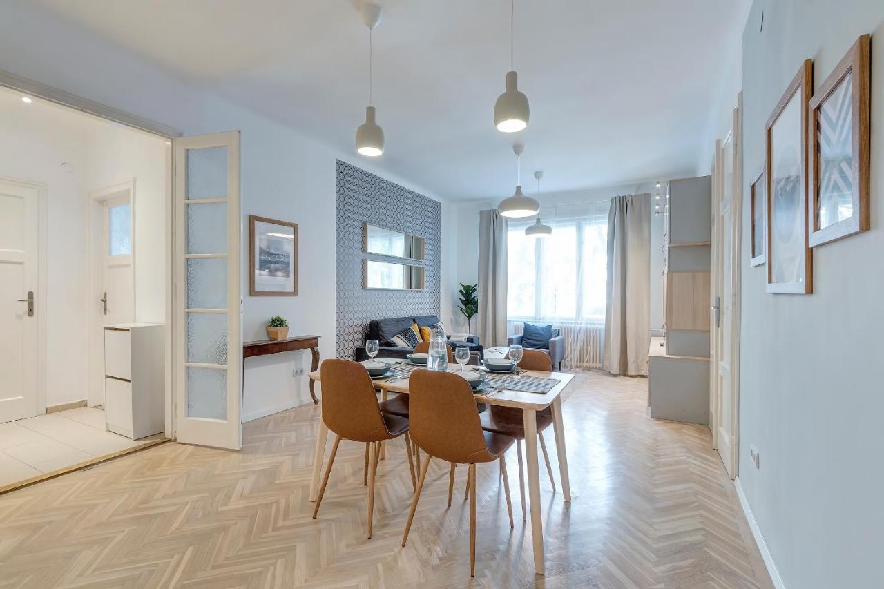 d.Five Gálya Apartment Budapest Esterno foto
