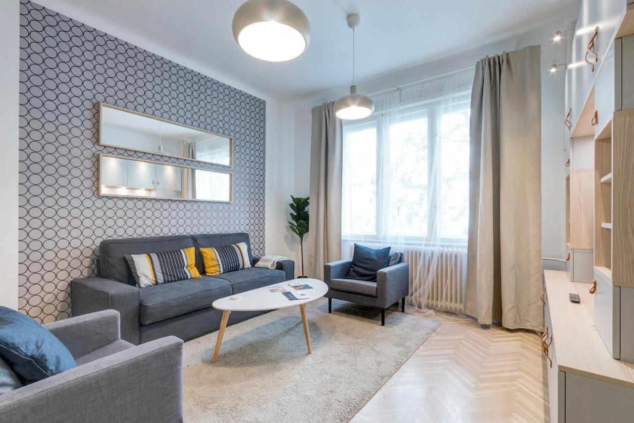 d.Five Gálya Apartment Budapest Esterno foto